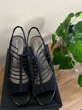 Naturalizer Black Strappy Slingback Heels